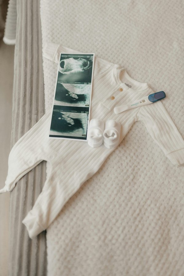 Des ensembles stylés pour accueillir votre bébé garçon